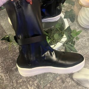 Nike Black Winter Boots with White Soles